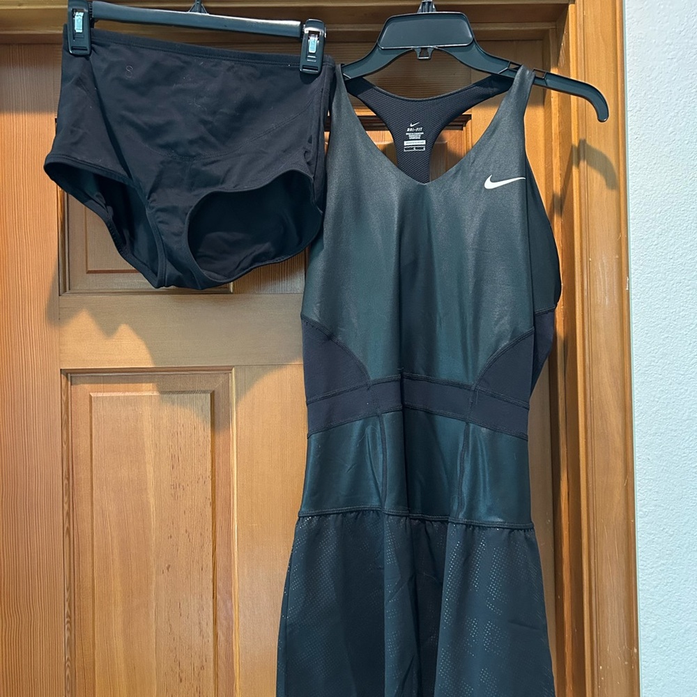 Nike tennis dress with bottoms